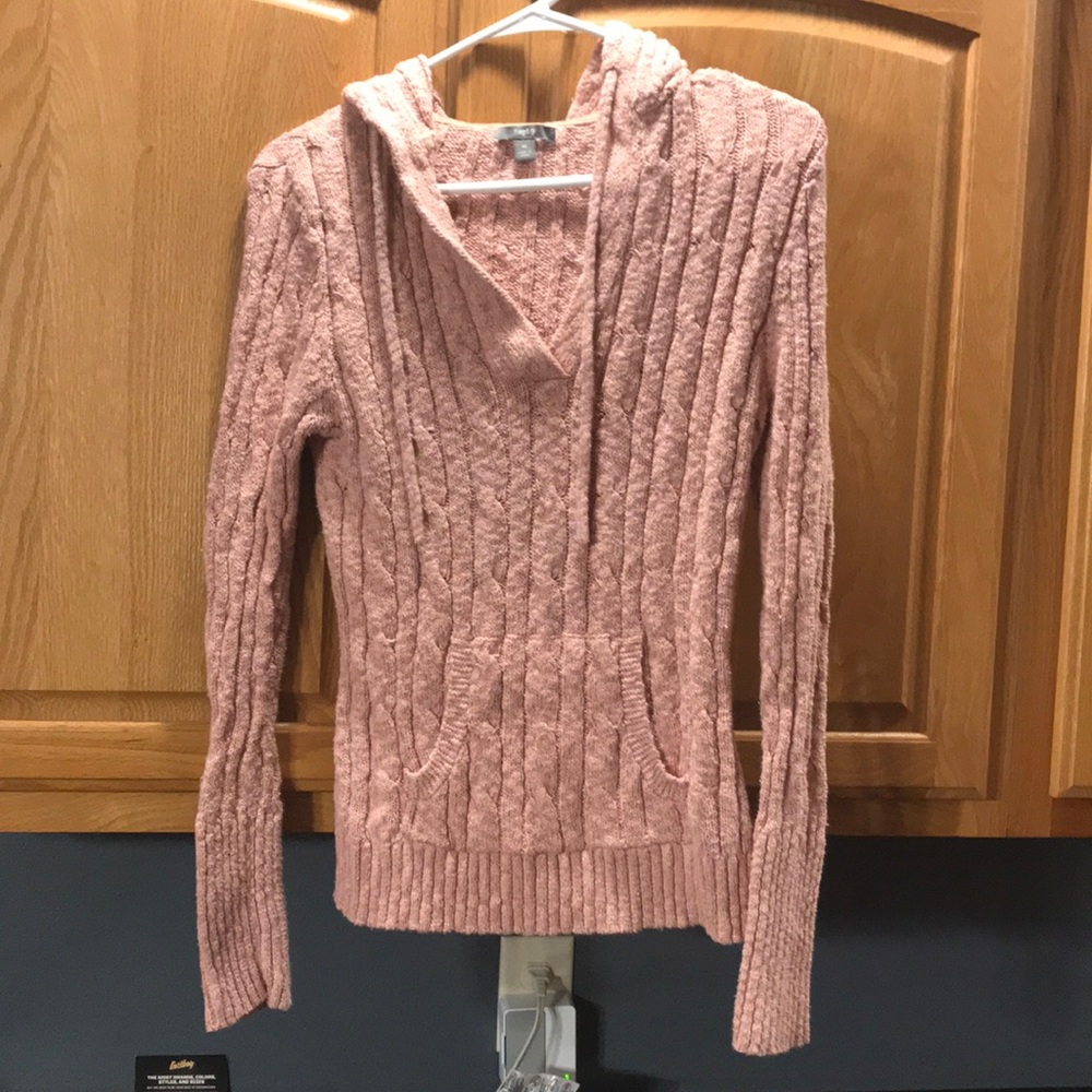 Long sleeve hooded sweater